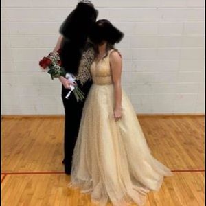 Sheri Hill Prom dress